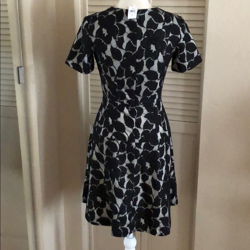 Ann Talylor lace dress size 0 - Picture 2 of 5